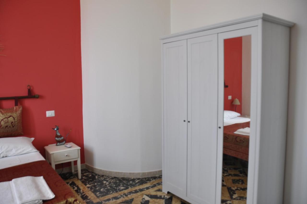 Hotel Sisters House Lecce Exterior foto